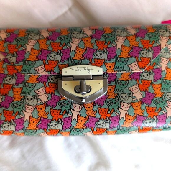 Jon Wye Vampire Cats Small Clutch/Crossbody 😺 - Picture 4 of 16